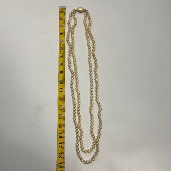 Vintage Cream Faux Pearl Double Strand Beaded Necklace - Picture 9 of 13